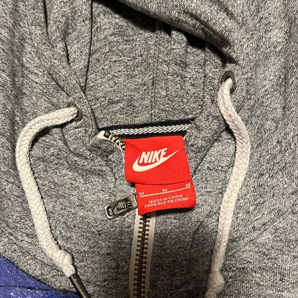 Super-thin Nike Zip-up Hoodies, 2pk, Medium - Picture 3 of 10
